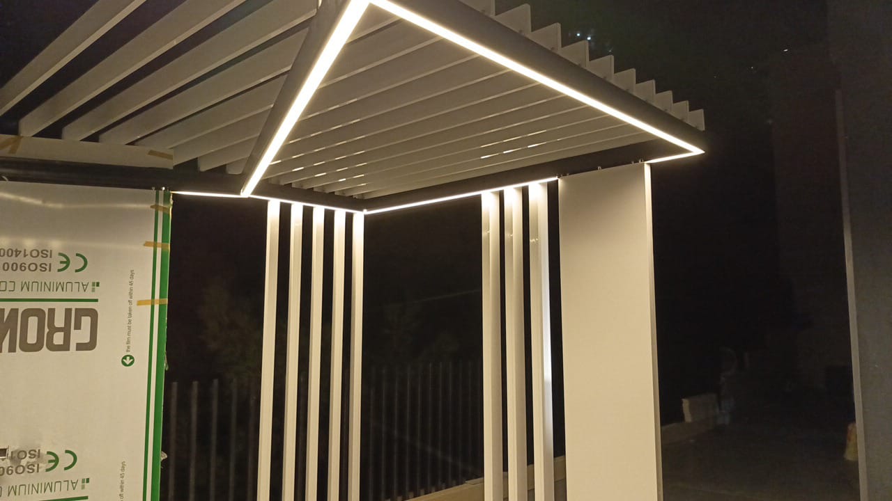 Aluminium pergola with integrated linear lighting